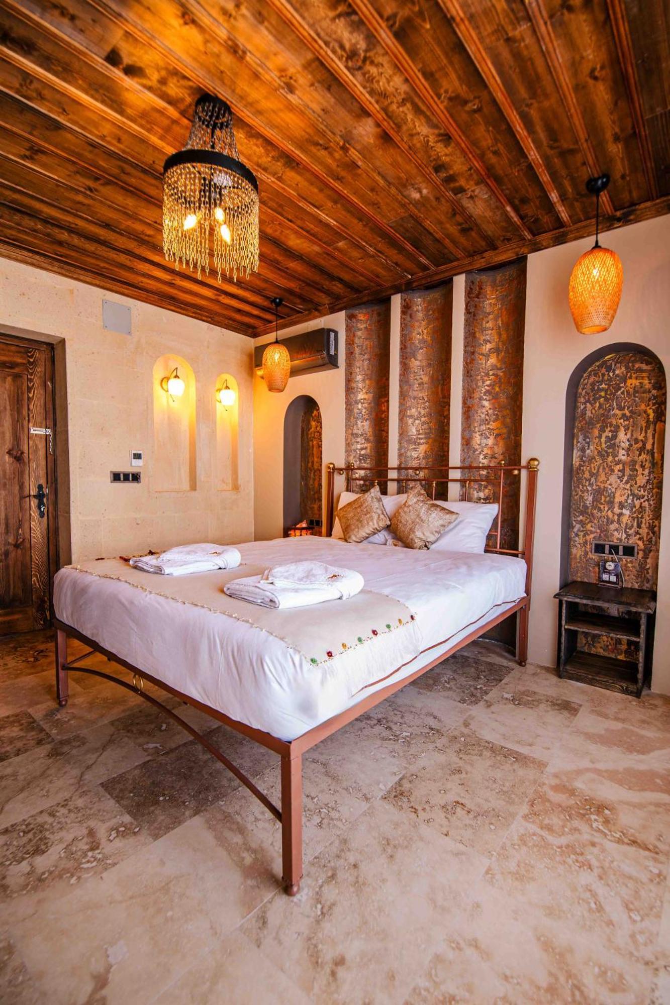 Alika Castle House Hotel Ючхисар Екстериор снимка