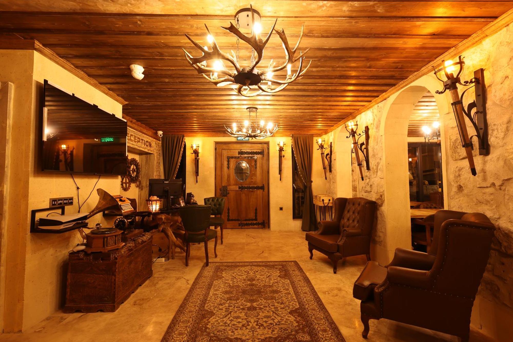 Alika Castle House Hotel Ючхисар Екстериор снимка